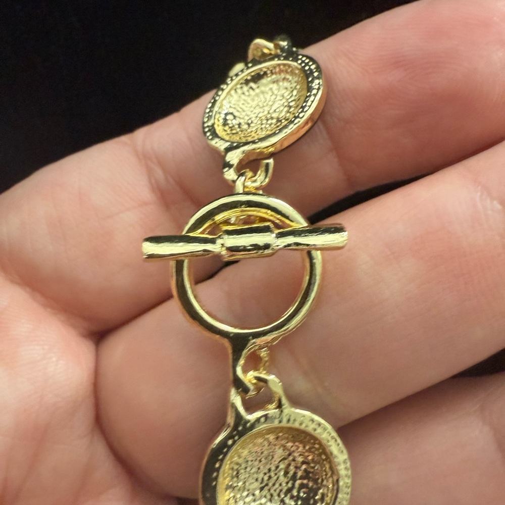 New upcycled Chanel Black white and Gold Women's Necklace - Picture 9 of 11